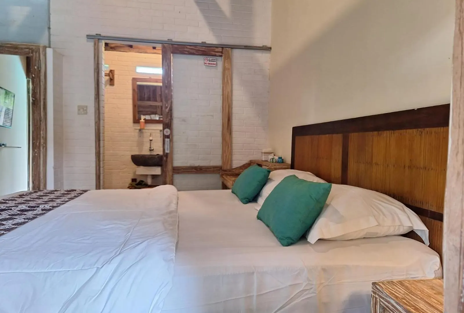 Oma Joglo Jimbaran Hotel Indonesia