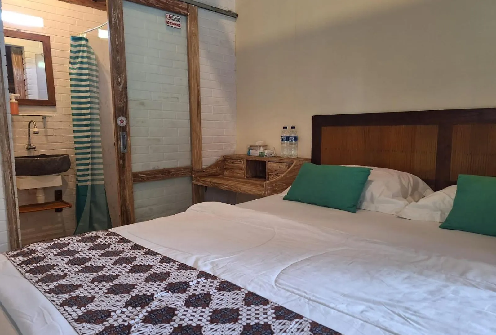 Guest house Oma Joglo Jimbaran Hotel